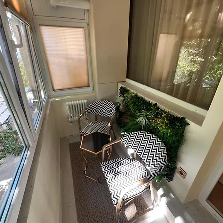 Apartment Vlh *